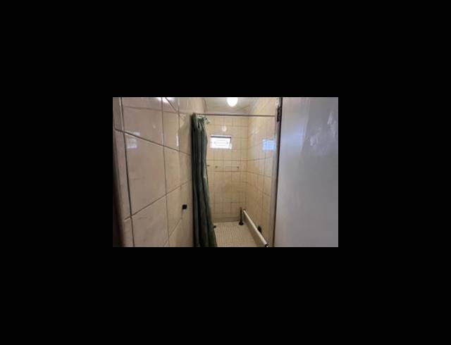 15 BEDROOM HOUSE FOR SALE IN LOMBARDY EAST
